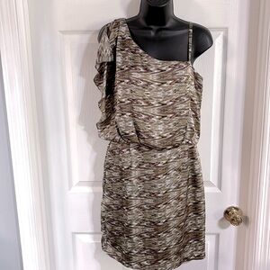 Jessica Simpson sleeveless one shoulder cream & burgundy dress, size 6.